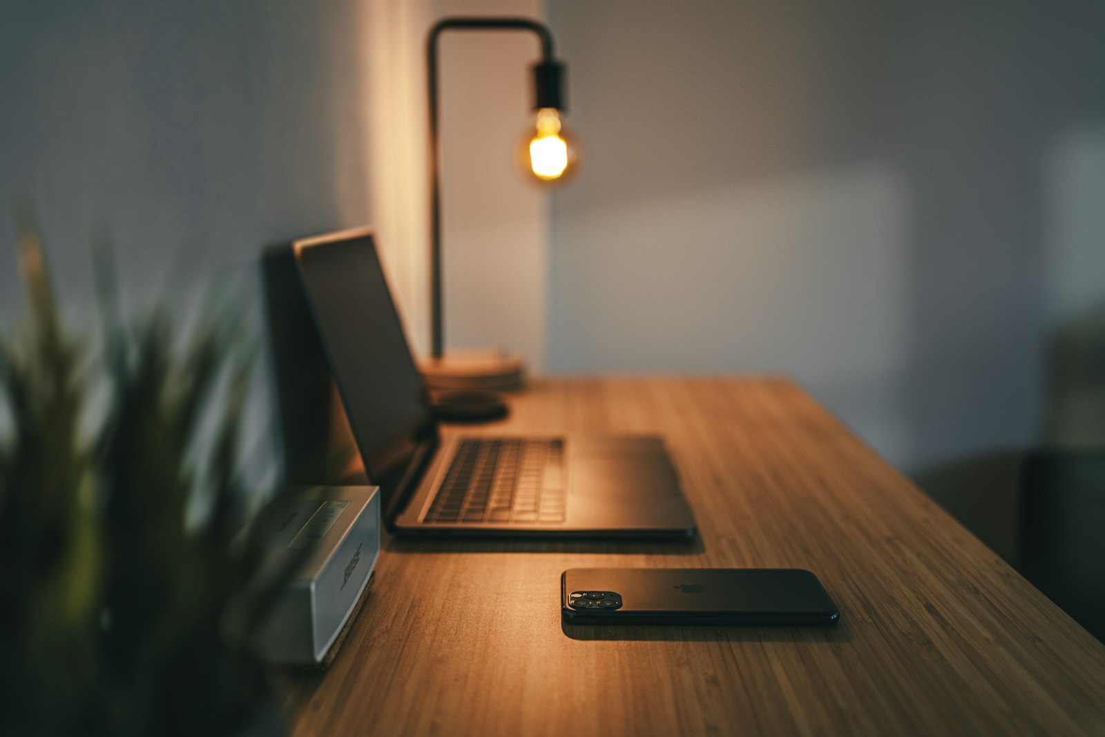 Best Standing Desks for Home Office in 2026
